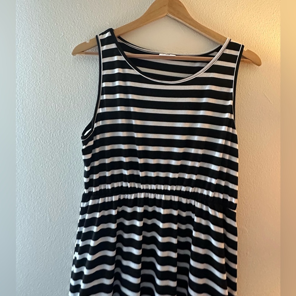 Striped Black and White Dress with Red Hem - Picture 5 of 8